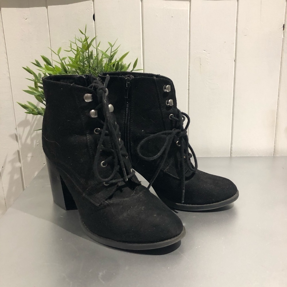 George || zip up heels